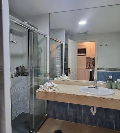 Bouganville - With Terrace & Shared Pool Lejlighed *