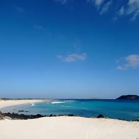 Bouganville - With Terrace & Shared Pool Appartement Corralejo