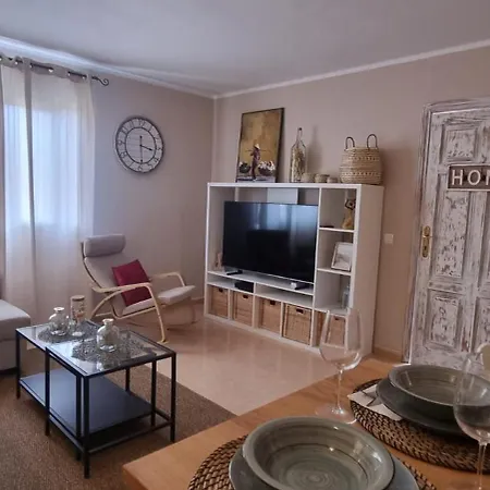 Bouganville - With Terrace & Shared Pool Appartement *