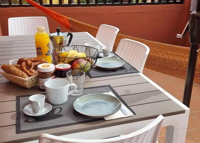 Apartamento Bouganville - With Terrace & Shared Pool *