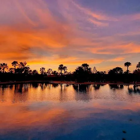 Bouganville - With Terrace & Shared Pool アパート *